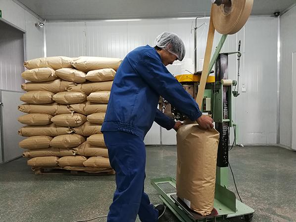 萬(wàn)力貿(mào)易蕓豆車間